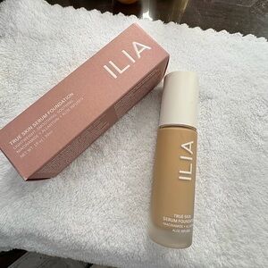 ILIA Cream Foundation Natural Finish
